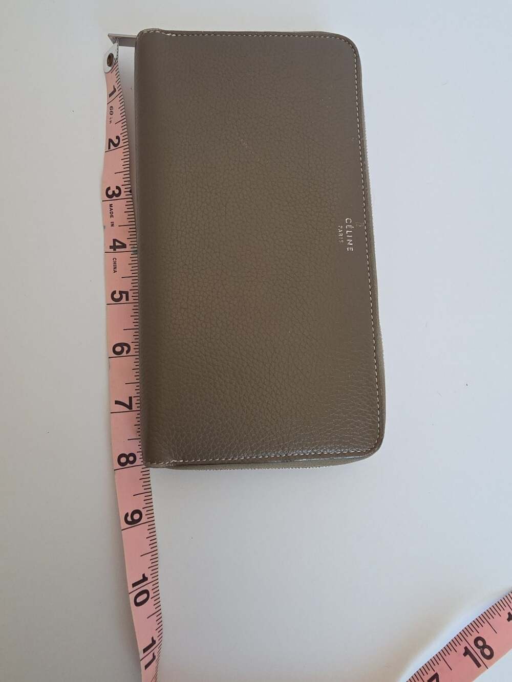 Céline Large Zip Around Multifunction Wallet in Grained Calfskin Taupe and Yello - Picture 2 of 16